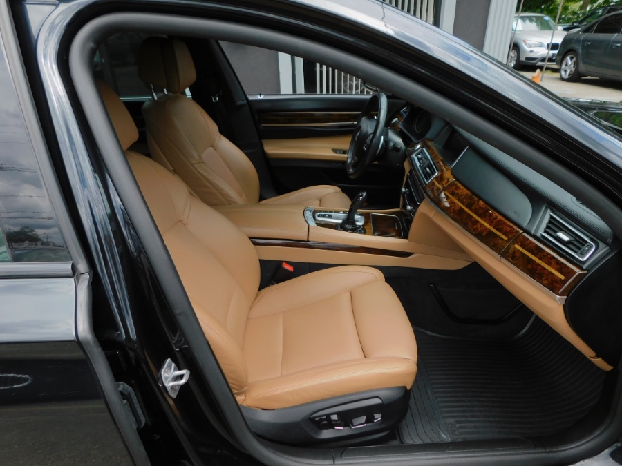 2015 BMW 7 Series 4dr Sdn 750Li xDrive AWD, available for sale in Lodi, New Jersey | Soliman Motors. Lodi, New Jersey 2015 BMW 7 Series 4dr Sdn 750Li xDrive AWD, available for sale in Lodi, New Jersey | Soliman Motors. Lodi, New Jersey