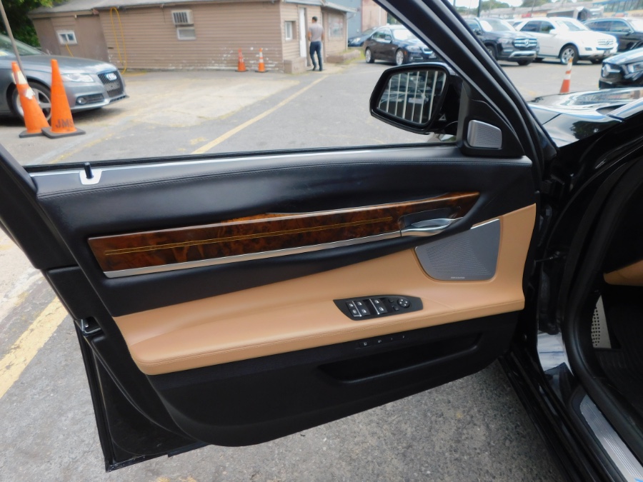 2015 BMW 7 Series 4dr Sdn 750Li xDrive AWD, available for sale in Lodi, New Jersey | Soliman Motors. Lodi, New Jersey 2015 BMW 7 Series 4dr Sdn 750Li xDrive AWD, available for sale in Lodi, New Jersey | Soliman Motors. Lodi, New Jersey