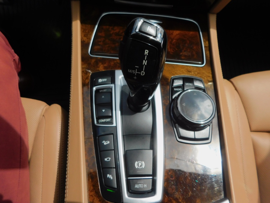 2015 BMW 7 Series 4dr Sdn 750Li xDrive AWD, available for sale in Lodi, New Jersey | Soliman Motors. Lodi, New Jersey 2015 BMW 7 Series 4dr Sdn 750Li xDrive AWD, available for sale in Lodi, New Jersey | Soliman Motors. Lodi, New Jersey