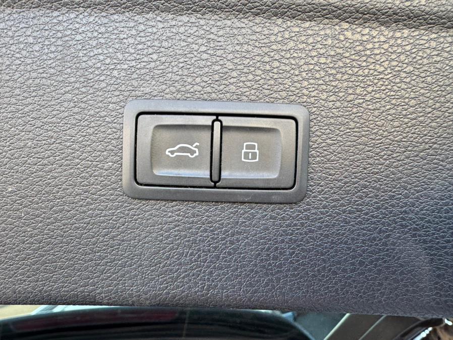 2018 Audi Q5 2.0 TFSI Tech Premium Plus, available for sale in Jamaica, New York | Sunrise Autoland. Jamaica, New York 2018 Audi Q5 2.0 TFSI Tech Premium Plus, available for sale in Jamaica, New York | Sunrise Autoland. Jamaica, New York