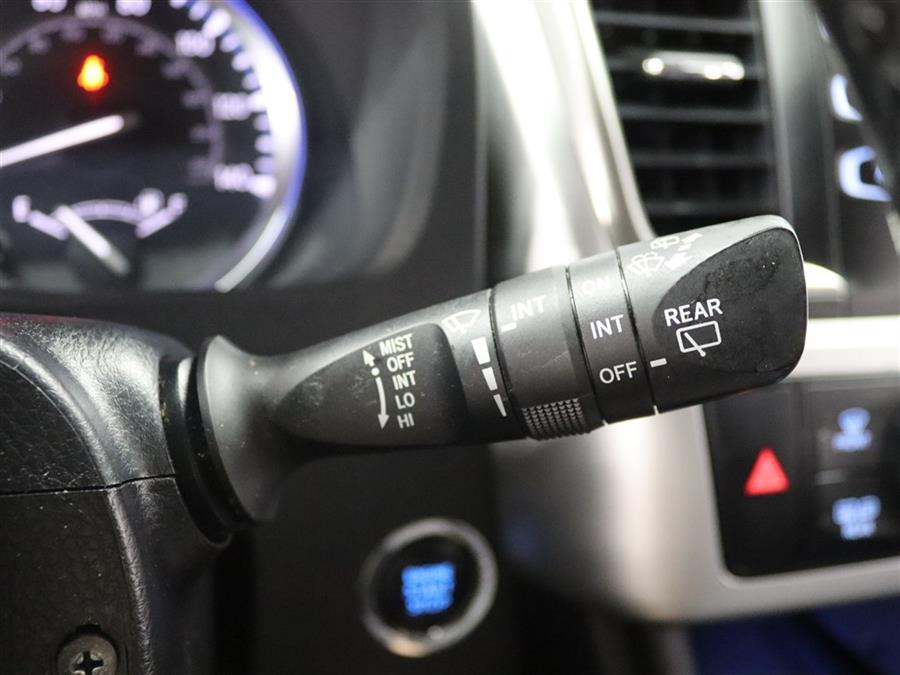 2019 Toyota Highlander SE, available for sale in Paterson, New Jersey | Fast Track Motors. Paterson, New Jersey 2019 Toyota Highlander SE, available for sale in Paterson, New Jersey | Fast Track Motors. Paterson, New Jersey