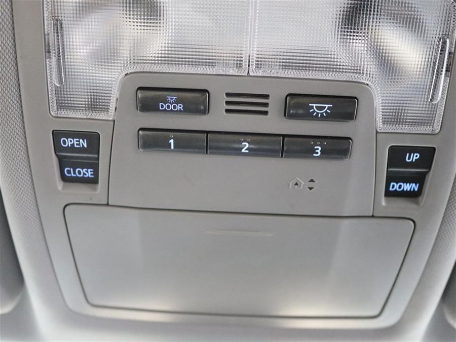 2019 Toyota Highlander SE, available for sale in Paterson, New Jersey | Fast Track Motors. Paterson, New Jersey 2019 Toyota Highlander SE, available for sale in Paterson, New Jersey | Fast Track Motors. Paterson, New Jersey
