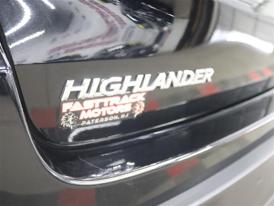 2019 Toyota Highlander SE, available for sale in Paterson, New Jersey | Fast Track Motors. Paterson, New Jersey 2019 Toyota Highlander SE, available for sale in Paterson, New Jersey | Fast Track Motors. Paterson, New Jersey