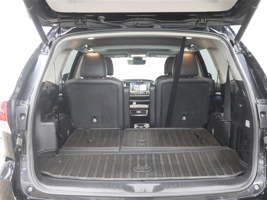 2019 Toyota Highlander SE, available for sale in Paterson, New Jersey | Fast Track Motors. Paterson, New Jersey 2019 Toyota Highlander SE, available for sale in Paterson, New Jersey | Fast Track Motors. Paterson, New Jersey