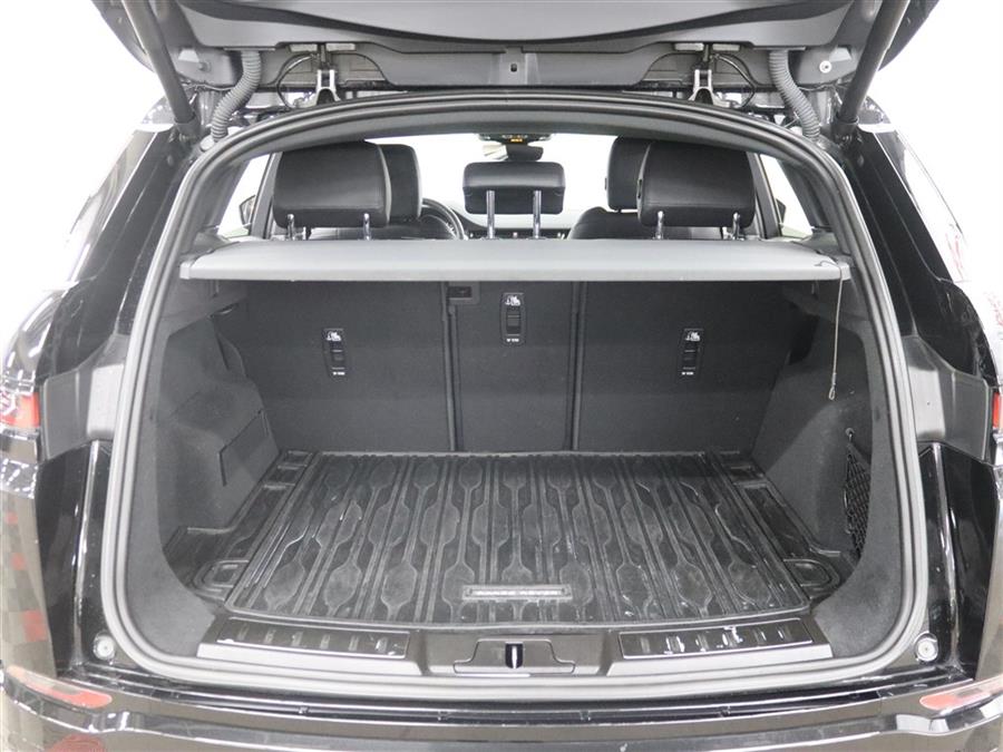 2022 Land Rover Range Rover Evoque R-Dynamic S photo 4