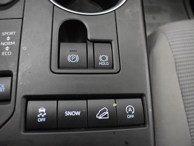 2022 Toyota Highlander L Sport Utility 4D, available for sale in Irvington, New Jersey | NJ Used Cars Center. Irvington, New Jersey 2022 Toyota Highlander L Sport Utility 4D, available for sale in Irvington, New Jersey | NJ Used Cars Center. Irvington, New Jersey