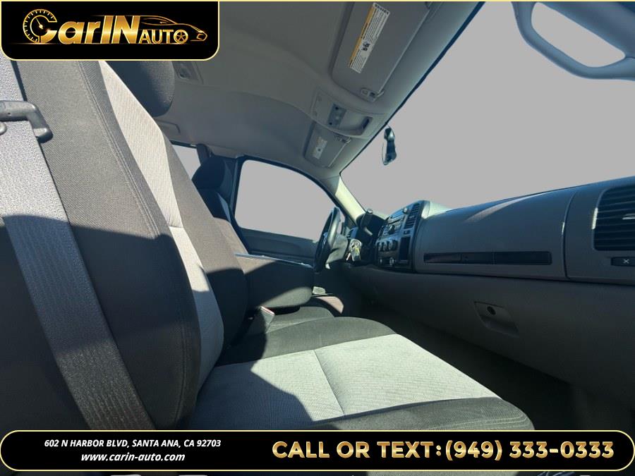 2009 Chevrolet Silverado 1500 2WD Ext Cab 143.5" Work Truck, available for sale in Santa Ana, California | Carin Auto. Santa Ana, California 2009 Chevrolet Silverado 1500 2WD Ext Cab 143.5" Work Truck, available for sale in Santa Ana, California | Carin Auto. Santa Ana, California