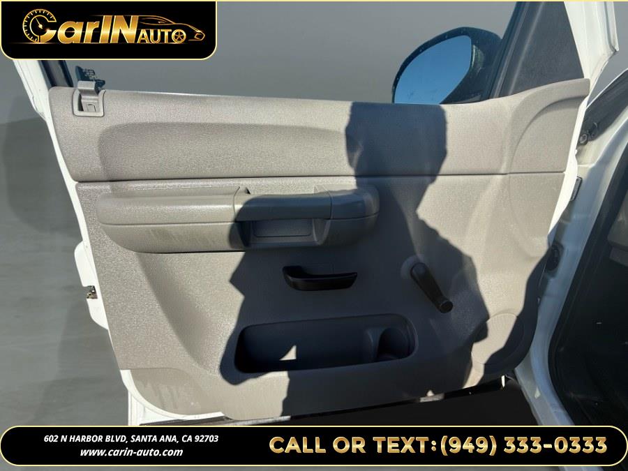 2009 Chevrolet Silverado 1500 2WD Ext Cab 143.5" Work Truck, available for sale in Santa Ana, California | Carin Auto. Santa Ana, California 2009 Chevrolet Silverado 1500 2WD Ext Cab 143.5" Work Truck, available for sale in Santa Ana, California | Carin Auto. Santa Ana, California