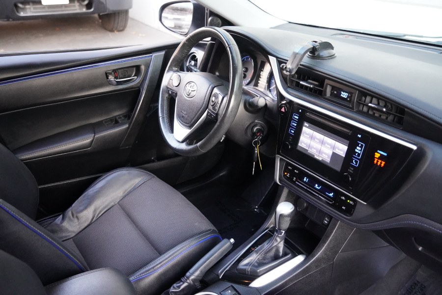 2018 Toyota Corolla SE SE (LEATHER SEATS), available for sale in Riverside, California | Big Timin Motors LLC. Riverside, California 2018 Toyota Corolla SE SE (LEATHER SEATS), available for sale in Riverside, California | Big Timin Motors LLC. Riverside, California