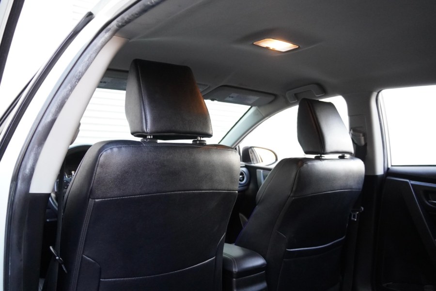 2018 Toyota Corolla SE SE (LEATHER SEATS), available for sale in Riverside, California | Big Timin Motors LLC. Riverside, California 2018 Toyota Corolla SE SE (LEATHER SEATS), available for sale in Riverside, California | Big Timin Motors LLC. Riverside, California