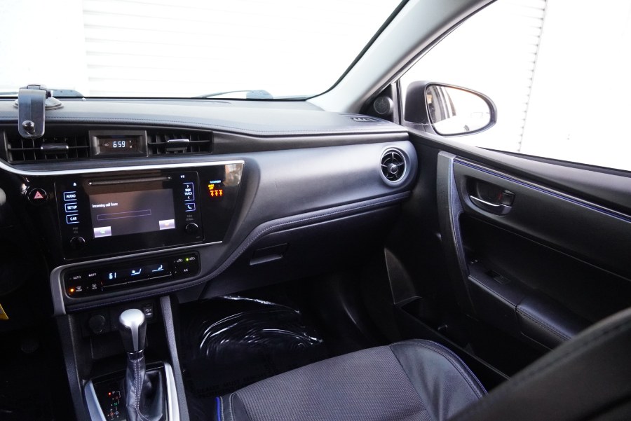 2018 Toyota Corolla SE SE (LEATHER SEATS), available for sale in Riverside, California | Big Timin Motors LLC. Riverside, California 2018 Toyota Corolla SE SE (LEATHER SEATS), available for sale in Riverside, California | Big Timin Motors LLC. Riverside, California
