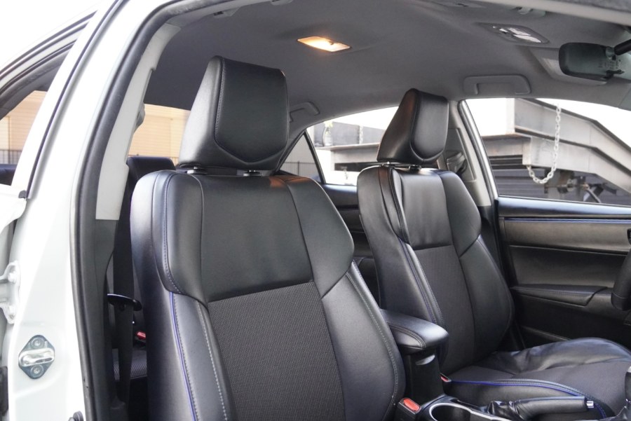 2018 Toyota Corolla SE SE (LEATHER SEATS), available for sale in Riverside, California | Big Timin Motors LLC. Riverside, California 2018 Toyota Corolla SE SE (LEATHER SEATS), available for sale in Riverside, California | Big Timin Motors LLC. Riverside, California
