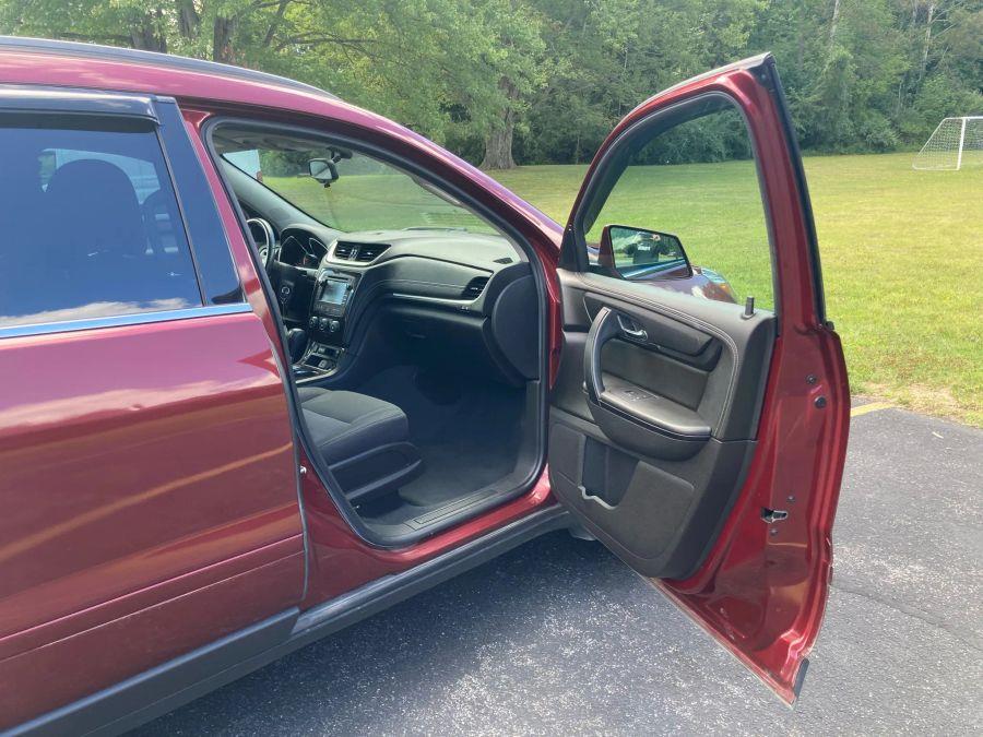 2016 Chevrolet Traverse LT Sport Utility 4D, available for sale in Wolcott, New York | Auto Hunter CNY. Wolcott, New York 2016 Chevrolet Traverse LT Sport Utility 4D, available for sale in Wolcott, New York | Auto Hunter CNY. Wolcott, New York