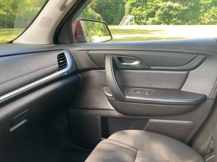 2016 Chevrolet Traverse LT Sport Utility 4D, available for sale in Wolcott, New York | Auto Hunter CNY. Wolcott, New York 2016 Chevrolet Traverse LT Sport Utility 4D, available for sale in Wolcott, New York | Auto Hunter CNY. Wolcott, New York