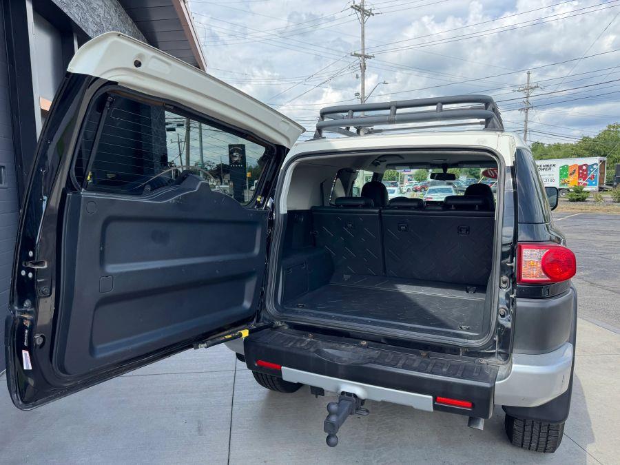 2010 Toyota Fj Cruiser Sport Utility 2D, available for sale in Rochester, New York | 5 Star Motor Group. Rochester, New York 2010 Toyota Fj Cruiser Sport Utility 2D, available for sale in Rochester, New York | 5 Star Motor Group. Rochester, New York