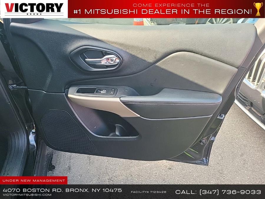 2017 Jeep Cherokee Latitude, available for sale in Floral Park, New York | Shop Auto NY. Floral Park, New York 2017 Jeep Cherokee Latitude, available for sale in Floral Park, New York | Shop Auto NY. Floral Park, New York