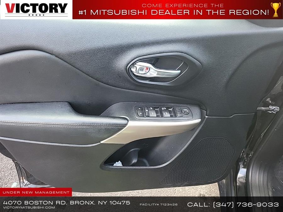 2017 Jeep Cherokee Latitude, available for sale in Floral Park, New York | Shop Auto NY. Floral Park, New York 2017 Jeep Cherokee Latitude, available for sale in Floral Park, New York | Shop Auto NY. Floral Park, New York
