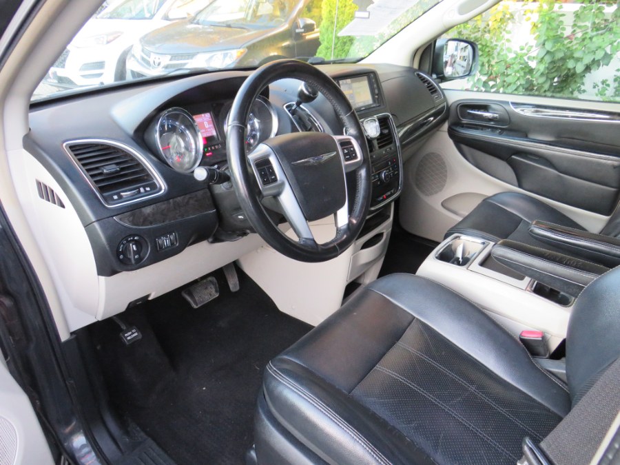 2011 Chrysler Town & Country 4dr Wgn Touring-L, available for sale in Middle Village, New York | Road Masters II INC. Middle Village, New York 2011 Chrysler Town & Country 4dr Wgn Touring-L, available for sale in Middle Village, New York | Road Masters II INC. Middle Village, New York