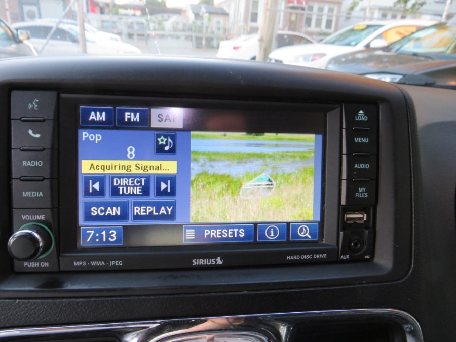 2011 Chrysler Town & Country 4dr Wgn Touring-L, available for sale in Middle Village, New York | Road Masters II INC. Middle Village, New York 2011 Chrysler Town & Country 4dr Wgn Touring-L, available for sale in Middle Village, New York | Road Masters II INC. Middle Village, New York
