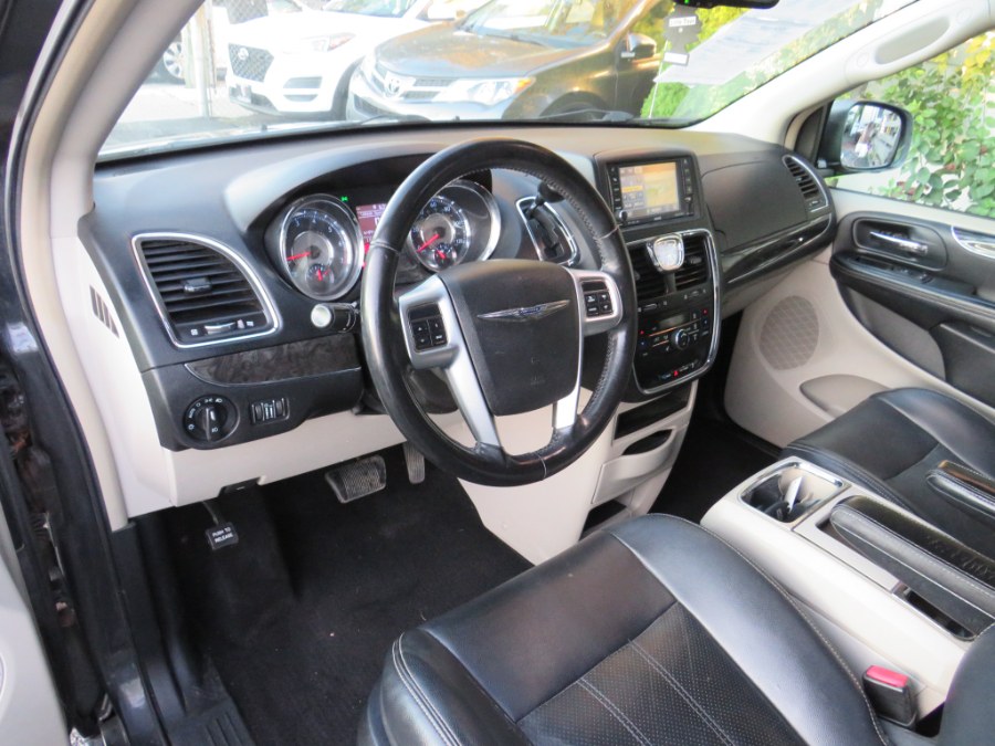 2011 Chrysler Town & Country 4dr Wgn Touring-L, available for sale in Middle Village, New York | Road Masters II INC. Middle Village, New York 2011 Chrysler Town & Country 4dr Wgn Touring-L, available for sale in Middle Village, New York | Road Masters II INC. Middle Village, New York