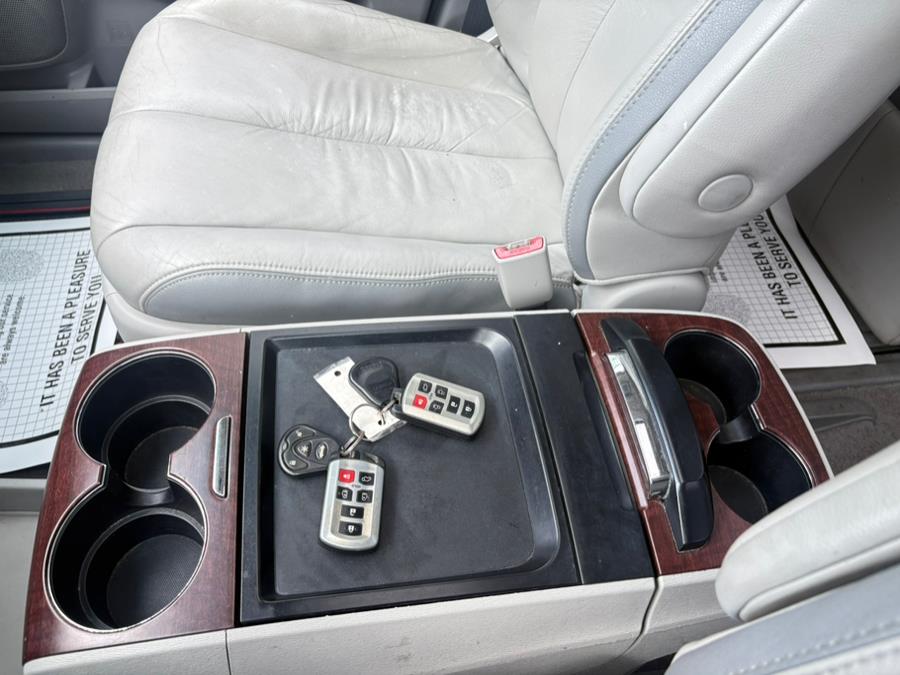 2011 Toyota Sienna Limited 7-Passenger, available for sale in Hempstead, New York | VIP Auto Credit Express. Hempstead, New York 2011 Toyota Sienna Limited 7-Passenger, available for sale in Hempstead, New York | VIP Auto Credit Express. Hempstead, New York