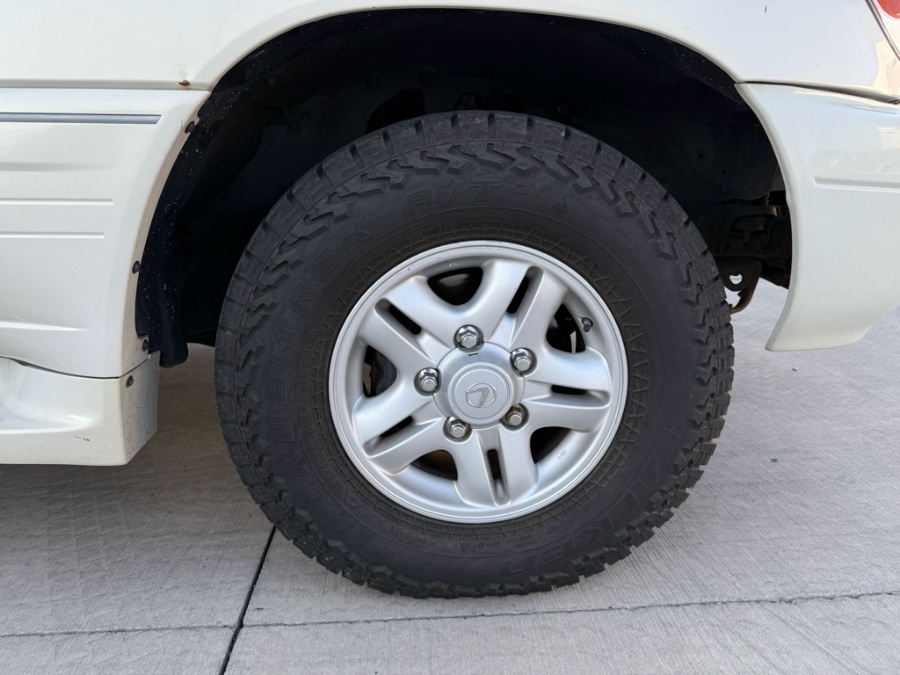 1999 Lexus LX 470 Luxury SUV 4dr SUV, available for sale in Salt Lake City, Utah | Guchon Imports. Salt Lake City, Utah 1999 Lexus LX 470 Luxury SUV 4dr SUV, available for sale in Salt Lake City, Utah | Guchon Imports. Salt Lake City, Utah