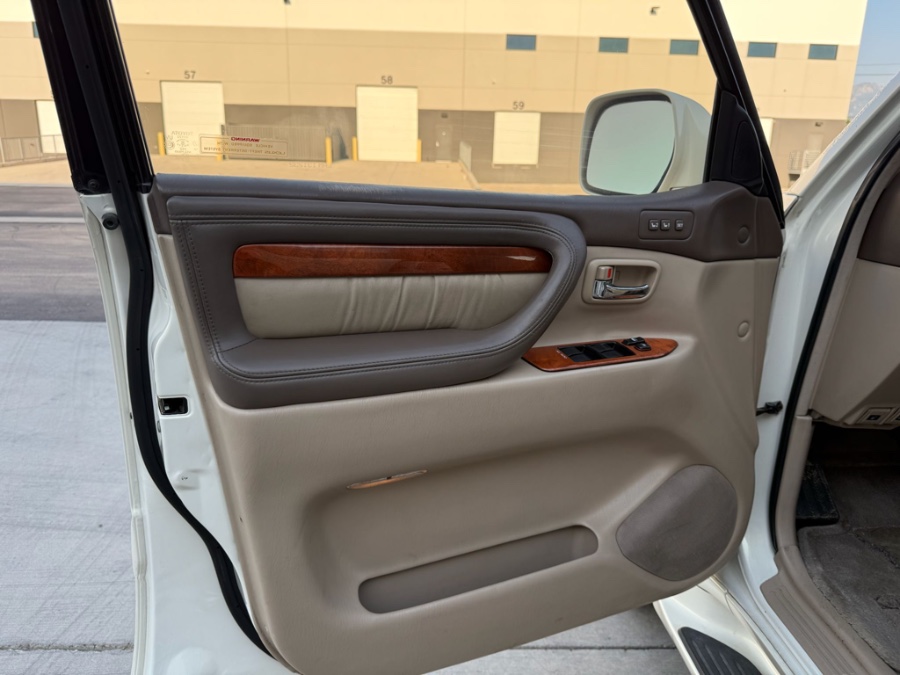 1999 Lexus LX 470 Luxury SUV 4dr SUV, available for sale in Salt Lake City, Utah | Guchon Imports. Salt Lake City, Utah 1999 Lexus LX 470 Luxury SUV 4dr SUV, available for sale in Salt Lake City, Utah | Guchon Imports. Salt Lake City, Utah