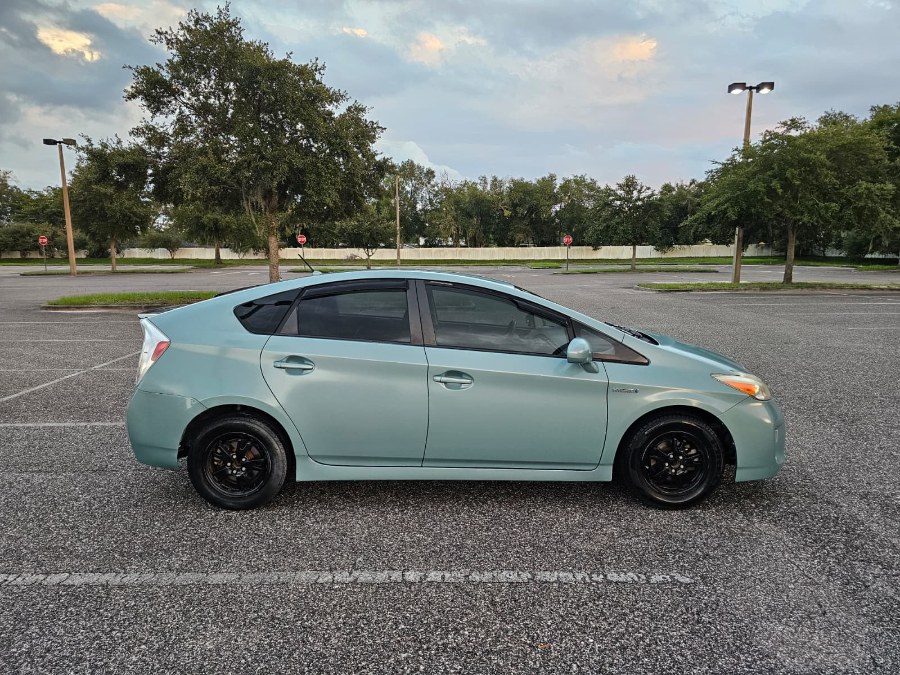 2015 Toyota Prius 5dr HB Two (Natl), available for sale in Longwood, Florida | Majestic Autos Inc.. Longwood, Florida 2015 Toyota Prius 5dr HB Two (Natl), available for sale in Longwood, Florida | Majestic Autos Inc.. Longwood, Florida