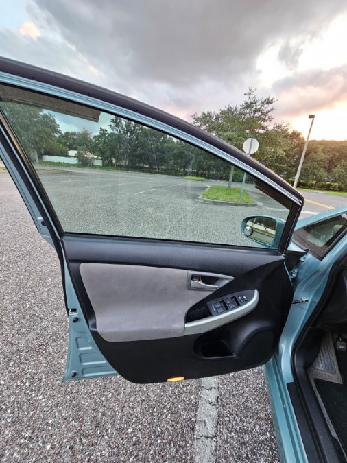 2015 Toyota Prius 5dr HB Two (Natl), available for sale in Longwood, Florida | Majestic Autos Inc.. Longwood, Florida 2015 Toyota Prius 5dr HB Two (Natl), available for sale in Longwood, Florida | Majestic Autos Inc.. Longwood, Florida