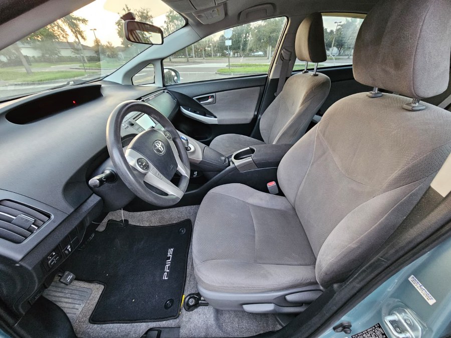 2015 Toyota Prius 5dr HB Two (Natl), available for sale in Longwood, Florida | Majestic Autos Inc.. Longwood, Florida 2015 Toyota Prius 5dr HB Two (Natl), available for sale in Longwood, Florida | Majestic Autos Inc.. Longwood, Florida