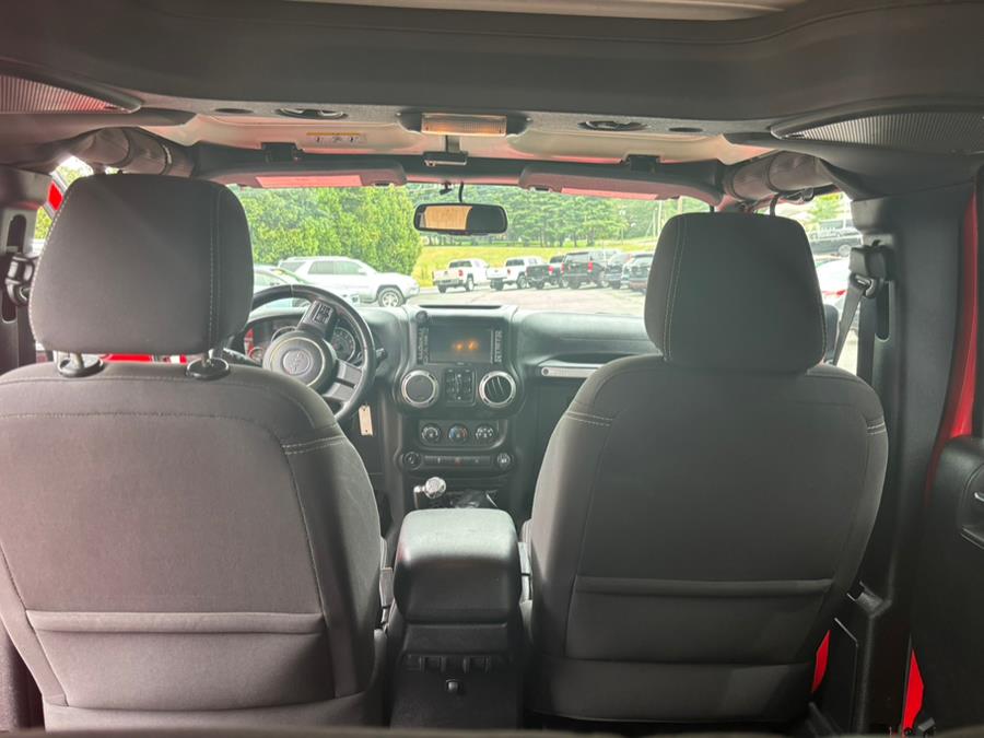 2015 Jeep Wrangler Unlimited 4WD 4dr Sahara, available for sale in Somers, Connecticut | Four Town Motors LLC. Somers, Connecticut 2015 Jeep Wrangler Unlimited 4WD 4dr Sahara, available for sale in Somers, Connecticut | Four Town Motors LLC. Somers, Connecticut
