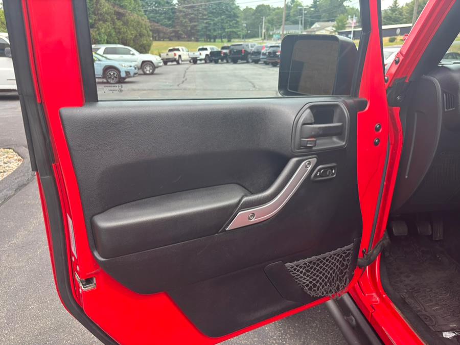 2015 Jeep Wrangler Unlimited 4WD 4dr Sahara, available for sale in Somers, Connecticut | Four Town Motors LLC. Somers, Connecticut 2015 Jeep Wrangler Unlimited 4WD 4dr Sahara, available for sale in Somers, Connecticut | Four Town Motors LLC. Somers, Connecticut