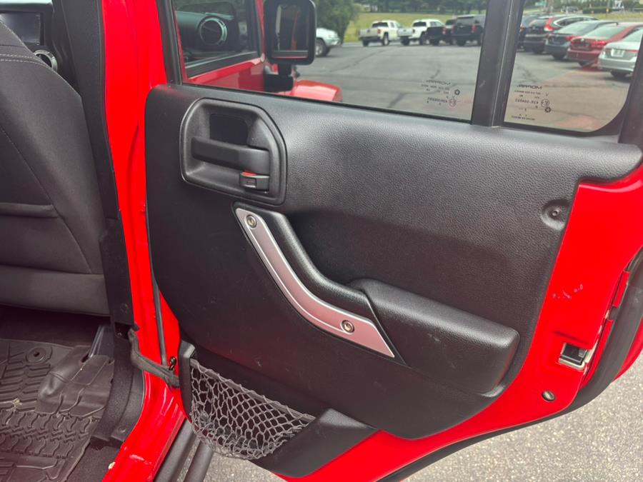 2015 Jeep Wrangler Unlimited 4WD 4dr Sahara, available for sale in Somers, Connecticut | Four Town Motors LLC. Somers, Connecticut 2015 Jeep Wrangler Unlimited 4WD 4dr Sahara, available for sale in Somers, Connecticut | Four Town Motors LLC. Somers, Connecticut