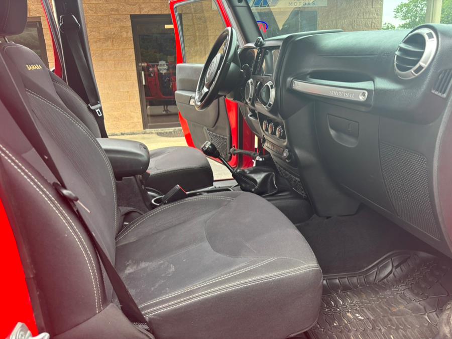 2015 Jeep Wrangler Unlimited 4WD 4dr Sahara, available for sale in Somers, Connecticut | Four Town Motors LLC. Somers, Connecticut 2015 Jeep Wrangler Unlimited 4WD 4dr Sahara, available for sale in Somers, Connecticut | Four Town Motors LLC. Somers, Connecticut