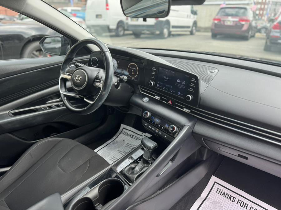 2022 Hyundai Elantra SEL IVT, available for sale in Irvington, New Jersey | RT 603 Auto Mall. Irvington, New Jersey 2022 Hyundai Elantra SEL IVT, available for sale in Irvington, New Jersey | RT 603 Auto Mall. Irvington, New Jersey