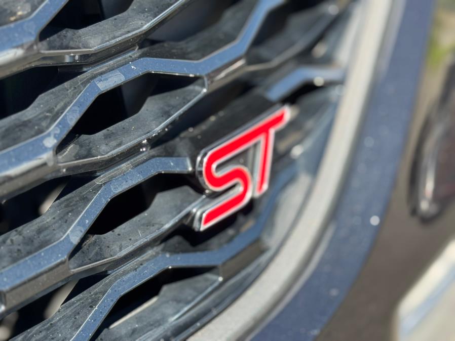 2021 Ford Explorer ST 4WD, available for sale in Irvington, New Jersey | RT 603 Auto Mall. Irvington, New Jersey 2021 Ford Explorer ST 4WD, available for sale in Irvington, New Jersey | RT 603 Auto Mall. Irvington, New Jersey