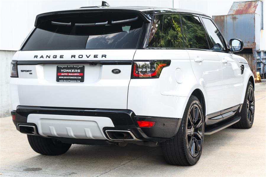 2022 Land Rover Range Rover Sport HSE Silver Edition photo 2