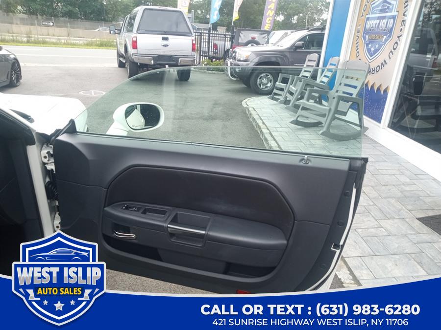 2010 Dodge Challenger 2dr Cpe R/T, available for sale in West Islip, New York | West Islip Auto Sales. West Islip, New York 2010 Dodge Challenger 2dr Cpe R/T, available for sale in West Islip, New York | West Islip Auto Sales. West Islip, New York