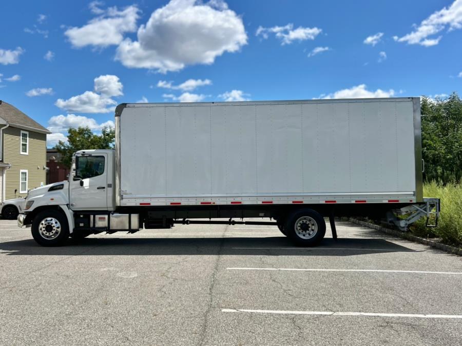 2018 Hino 268A 26FT SUPREME BOX/MAXON LIFTGATE NON CDL, available for sale in Paterson, New Jersey | Speedway Motors LLC. Paterson, New Jersey 2018 Hino 268A 26FT SUPREME BOX/MAXON LIFTGATE NON CDL, available for sale in Paterson, New Jersey | Speedway Motors LLC. Paterson, New Jersey