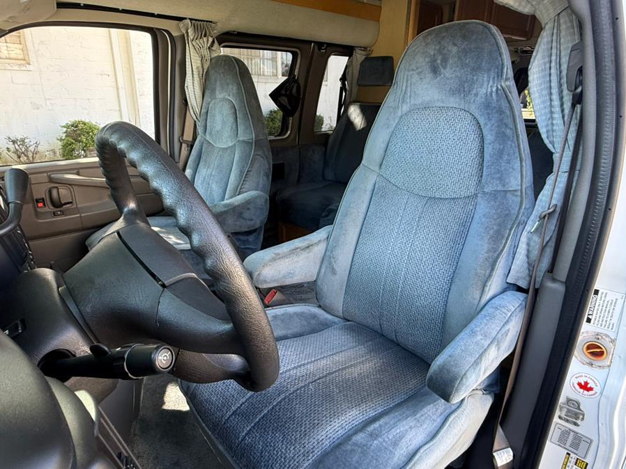 2004 Chevrolet EXPRESS 3500 ROADTREK 190 CAMPER VAN, available for sale in Lindenhurst, New York | Cargenic Automotive. Lindenhurst, New York 2004 Chevrolet EXPRESS 3500 ROADTREK 190 CAMPER VAN, available for sale in Lindenhurst, New York | Cargenic Automotive. Lindenhurst, New York