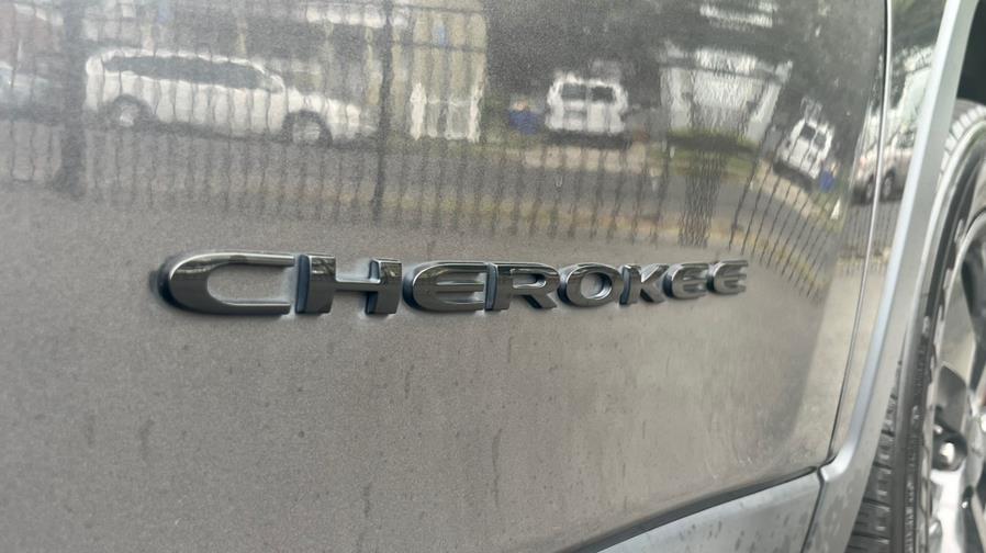 2016 Jeep Cherokee 4WD 4dr Limited, available for sale in Springfield, Massachusetts | Jordan Auto Sales Inc. Springfield, Massachusetts 2016 Jeep Cherokee 4WD 4dr Limited, available for sale in Springfield, Massachusetts | Jordan Auto Sales Inc. Springfield, Massachusetts