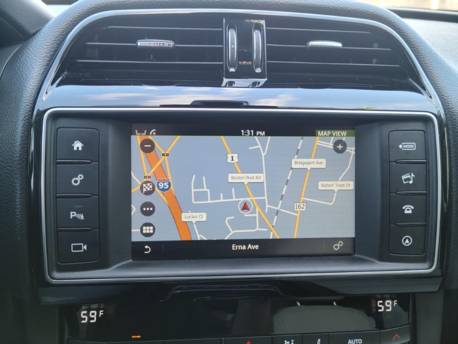 2017 Jaguar F-PACE 35t Prestige AWD, available for sale in Milford, Connecticut | Chip's Auto Sales Inc. Milford, Connecticut 2017 Jaguar F-PACE 35t Prestige AWD, available for sale in Milford, Connecticut | Chip's Auto Sales Inc. Milford, Connecticut