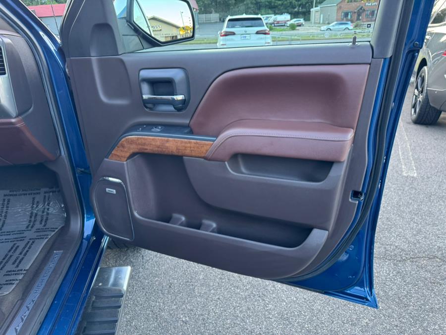 2017 Chevrolet Silverado 1500 4WD Crew Cab 143.5" High Country, available for sale in Berlin, Connecticut | Tru Auto Mall. Berlin, Connecticut 2017 Chevrolet Silverado 1500 4WD Crew Cab 143.5" High Country, available for sale in Berlin, Connecticut | Tru Auto Mall. Berlin, Connecticut