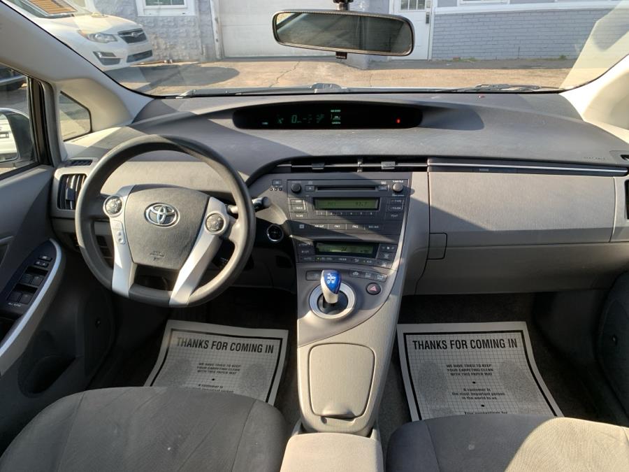 2010 Toyota Prius 5dr HB III (Natl), available for sale in Springfield, Massachusetts | Absolute Motors Inc. Springfield, Massachusetts 2010 Toyota Prius 5dr HB III (Natl), available for sale in Springfield, Massachusetts | Absolute Motors Inc. Springfield, Massachusetts