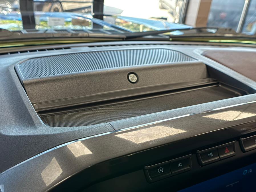 2023 Ford F-150 LARIAT 4WD SuperCrew 5.5'' Box, available for sale in Massapequa Park, New York | Power Motors East. Massapequa Park, New York 2023 Ford F-150 LARIAT 4WD SuperCrew 5.5'' Box, available for sale in Massapequa Park, New York | Power Motors East. Massapequa Park, New York