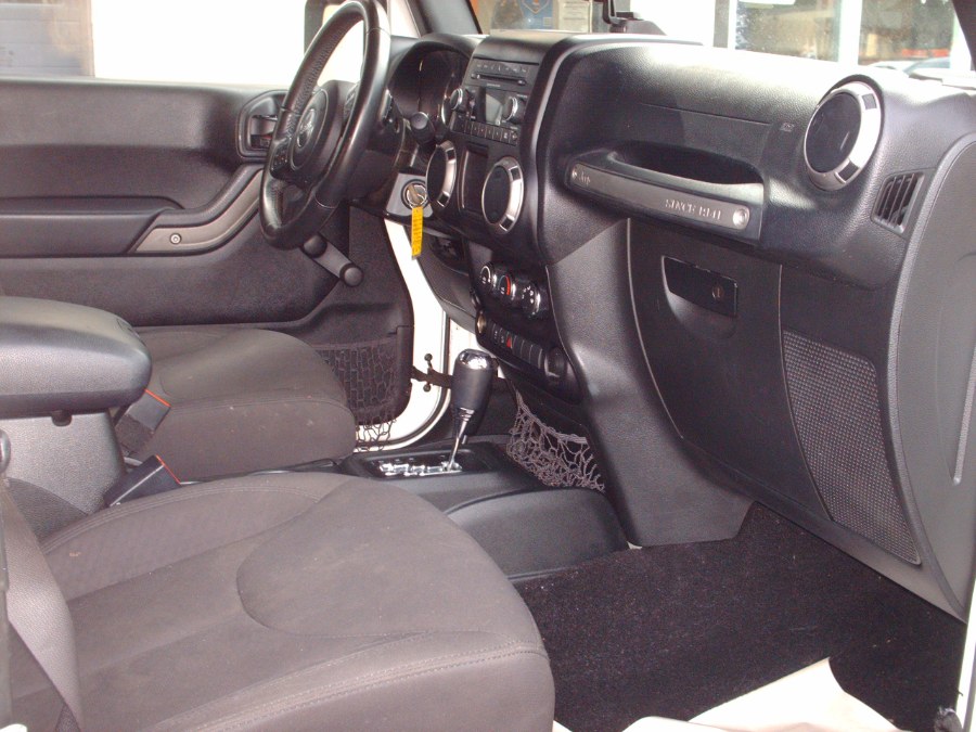 2017 Jeep Wrangler Unlimited Sport 4x4, available for sale in Warwick, Rhode Island | Premier Automotive Sales. Warwick, Rhode Island 2017 Jeep Wrangler Unlimited Sport 4x4, available for sale in Warwick, Rhode Island | Premier Automotive Sales. Warwick, Rhode Island