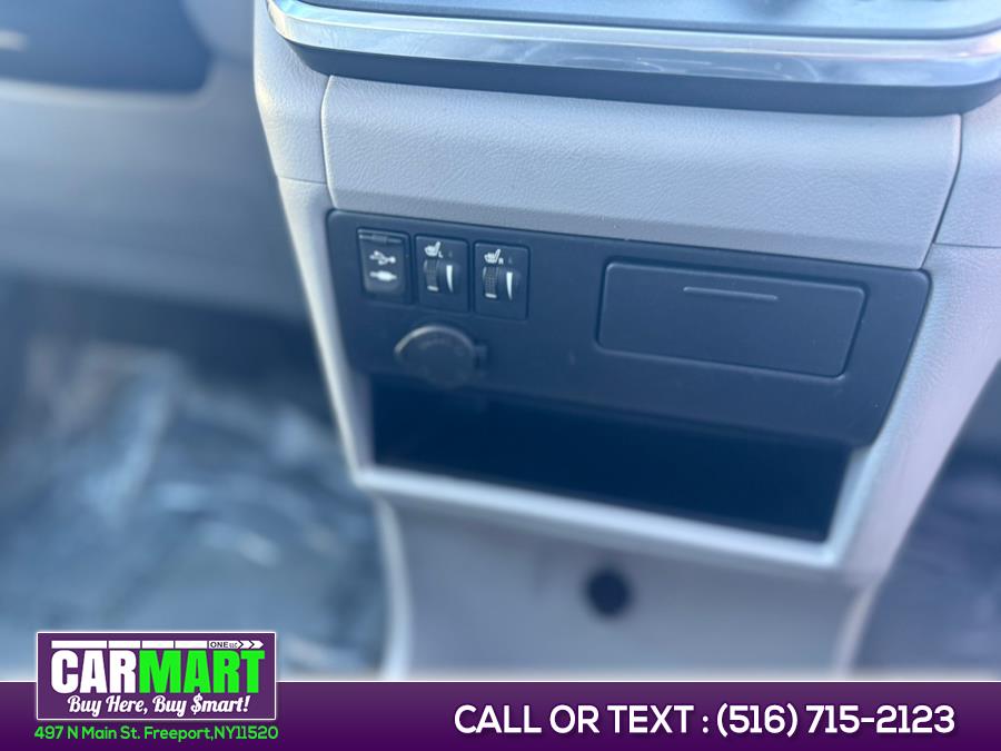 2017 Toyota Sienna XLE FWD 8-Passenger (Natl), available for sale in Freeport, New York | Carmart One LLC. Freeport, New York 2017 Toyota Sienna XLE FWD 8-Passenger (Natl), available for sale in Freeport, New York | Carmart One LLC. Freeport, New York