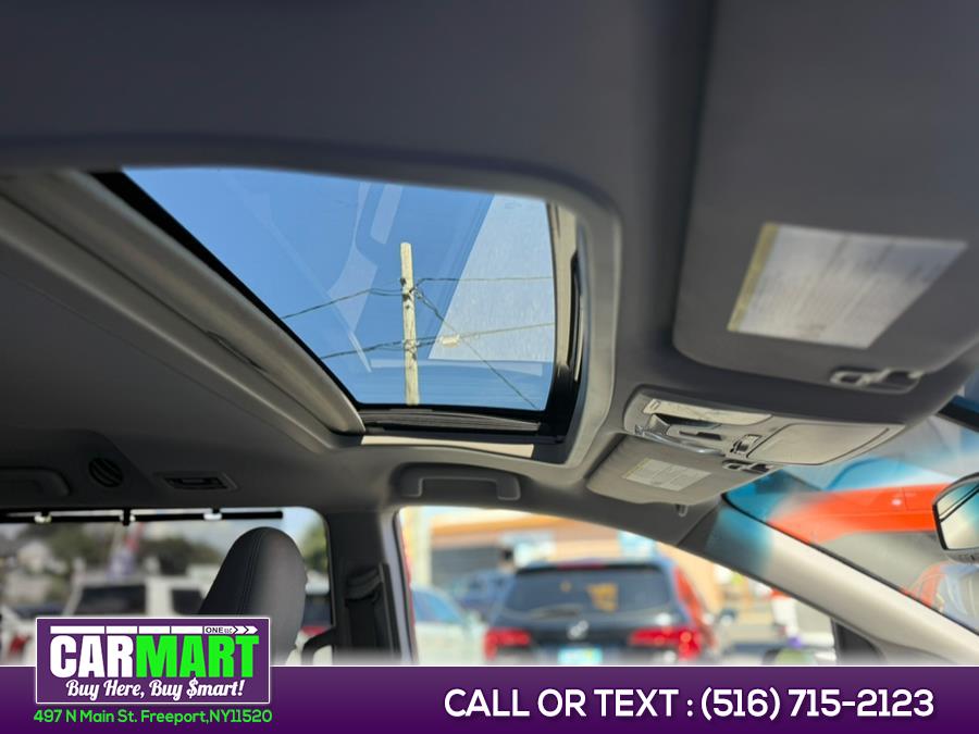 2017 Toyota Sienna XLE FWD 8-Passenger (Natl), available for sale in Freeport, New York | Carmart One LLC. Freeport, New York 2017 Toyota Sienna XLE FWD 8-Passenger (Natl), available for sale in Freeport, New York | Carmart One LLC. Freeport, New York