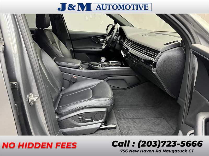 2017 Audi Q7 Premium Plus, available for sale in Naugatuck, Connecticut | J&M Automotive Sls&Svc LLC. Naugatuck, Connecticut 2017 Audi Q7 Premium Plus, available for sale in Naugatuck, Connecticut | J&M Automotive Sls&Svc LLC. Naugatuck, Connecticut