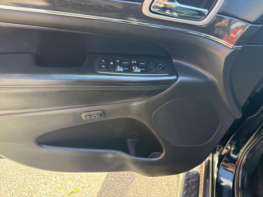 2018 Jeep Grand Cherokee Limited 4x4, available for sale in Worcester, Massachusetts | Worcester Auto Outlet LLC. Worcester, Massachusetts 2018 Jeep Grand Cherokee Limited 4x4, available for sale in Worcester, Massachusetts | Worcester Auto Outlet LLC. Worcester, Massachusetts